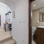 Apartment Icarus *